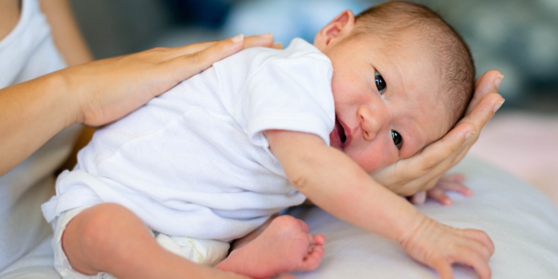 UNDERSTANDING NEWBORN HICCUPS: CAUSES, TIPS, AND WHEN TO SEEK HELP
